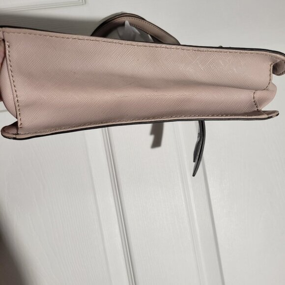 Guess-Handbag-Pink - Picture 2 of 5